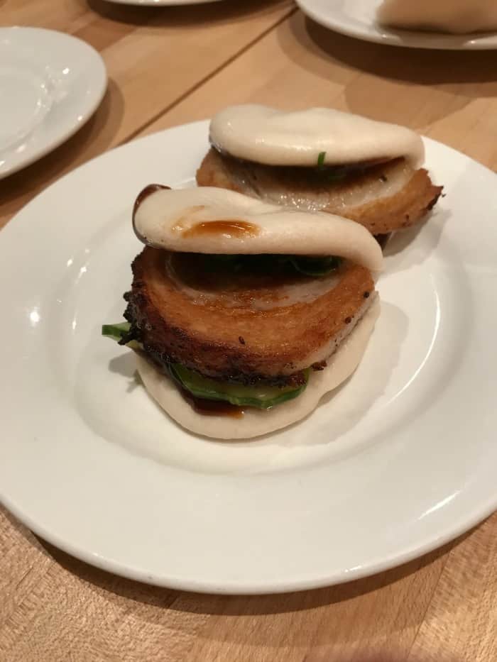 Momofuku pork buns