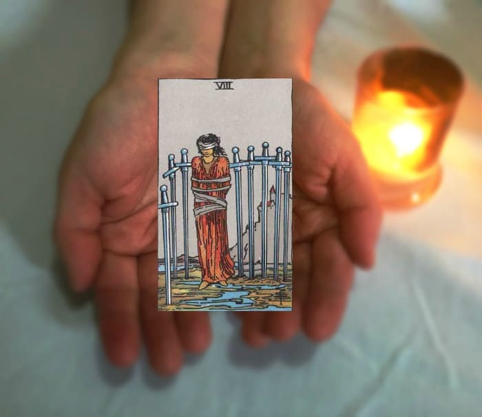 Tarot Advice - Guidance in Every Card: Eight of Swords