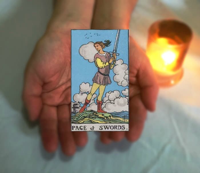 Tarot Advice – Guidance in Every Card: Page of Swords