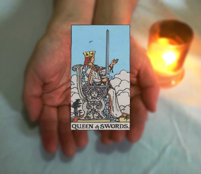 Tarot Advice – Guidance in Every Card: Queen of Swords