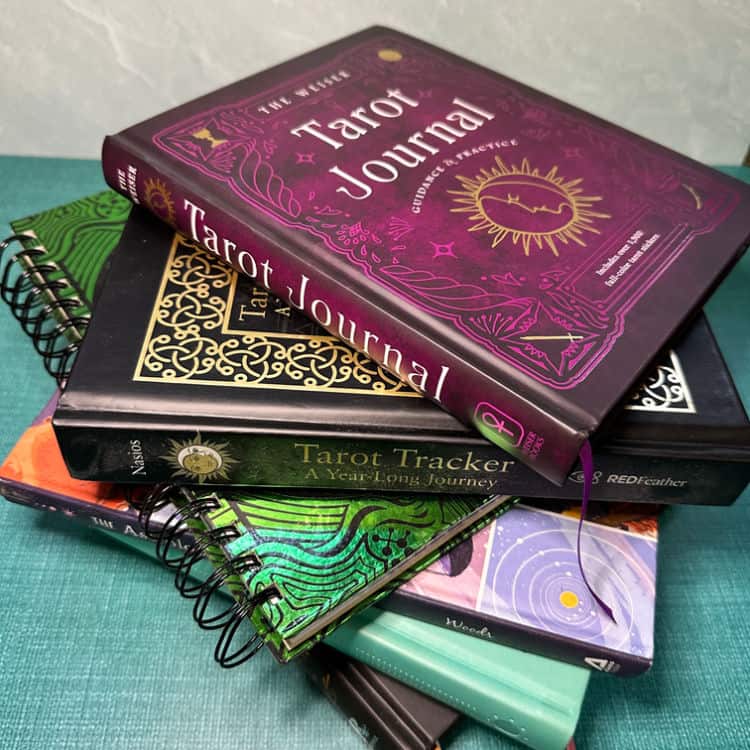 Tarot Journaling: Picking the right tarot journal